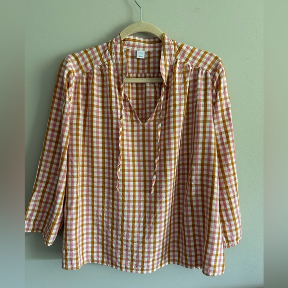 Old Navy Tops - Old Navy gingham peasant blouse with neck tie.